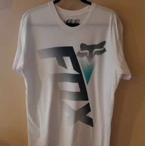 🆕️ NWOT FOX Tee